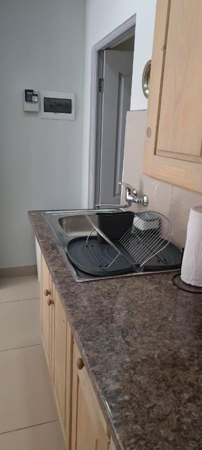 Atterbury Self Catering Studios Претория Екстериор снимка
