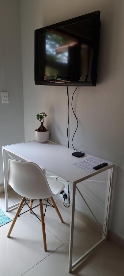 Atterbury Self Catering Studios Претория Екстериор снимка