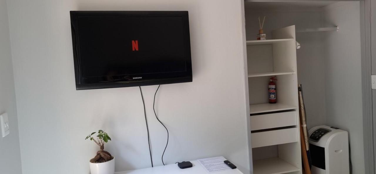 Atterbury Self Catering Studios Претория Екстериор снимка