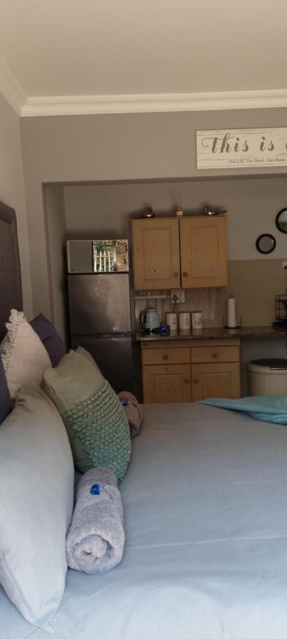 Atterbury Self Catering Studios Претория Екстериор снимка