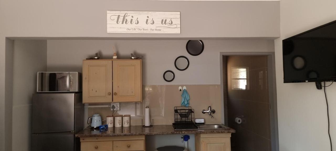 Atterbury Self Catering Studios Претория Екстериор снимка