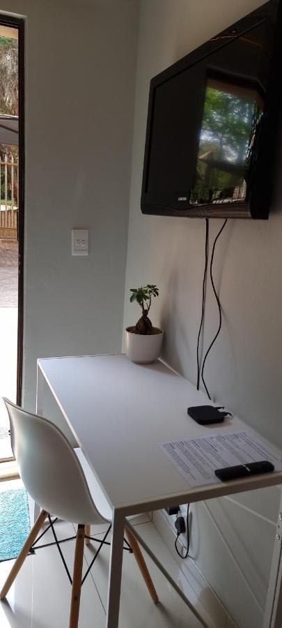 Atterbury Self Catering Studios Претория Екстериор снимка