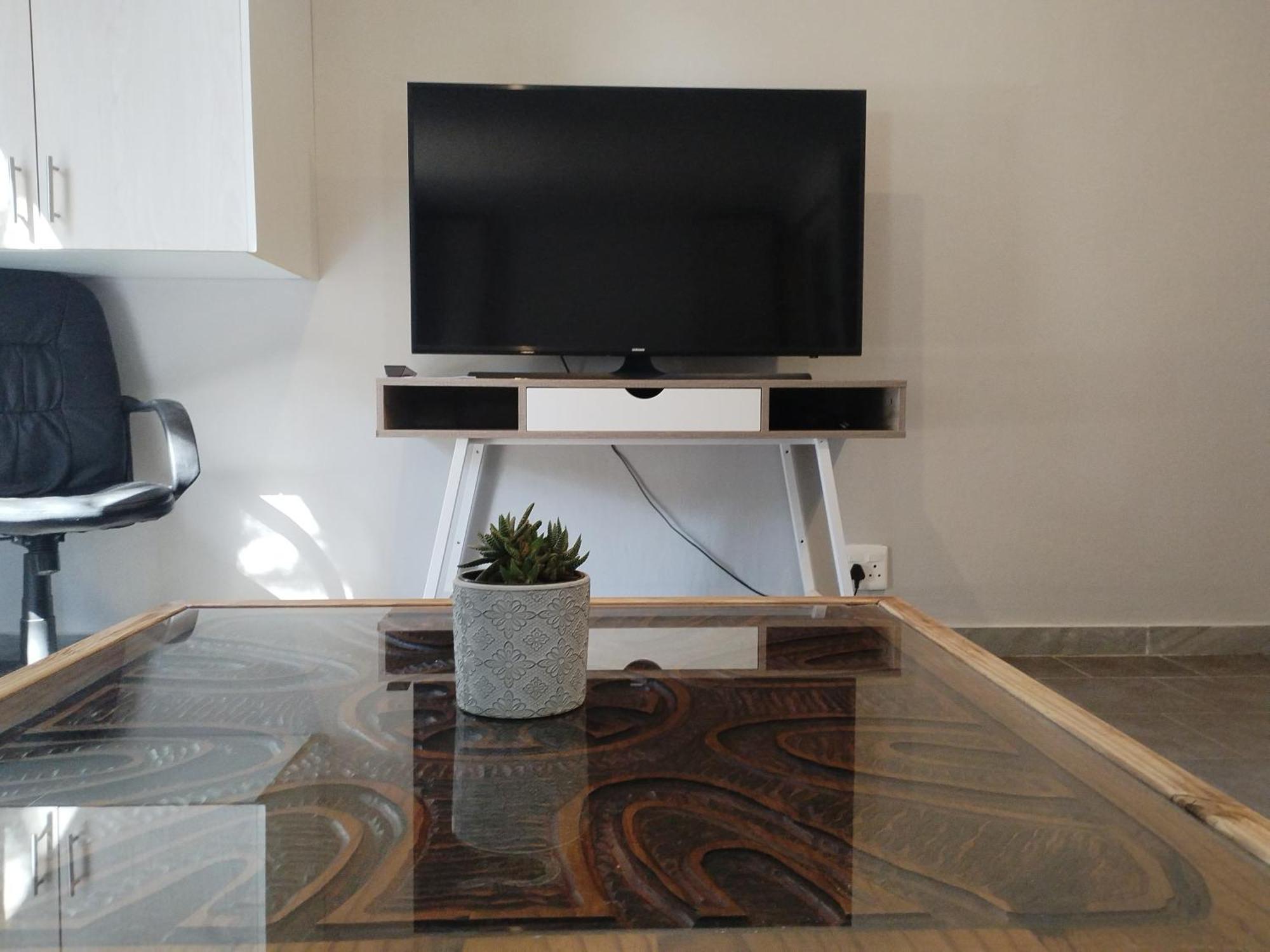 Atterbury Self Catering Studios Претория Екстериор снимка